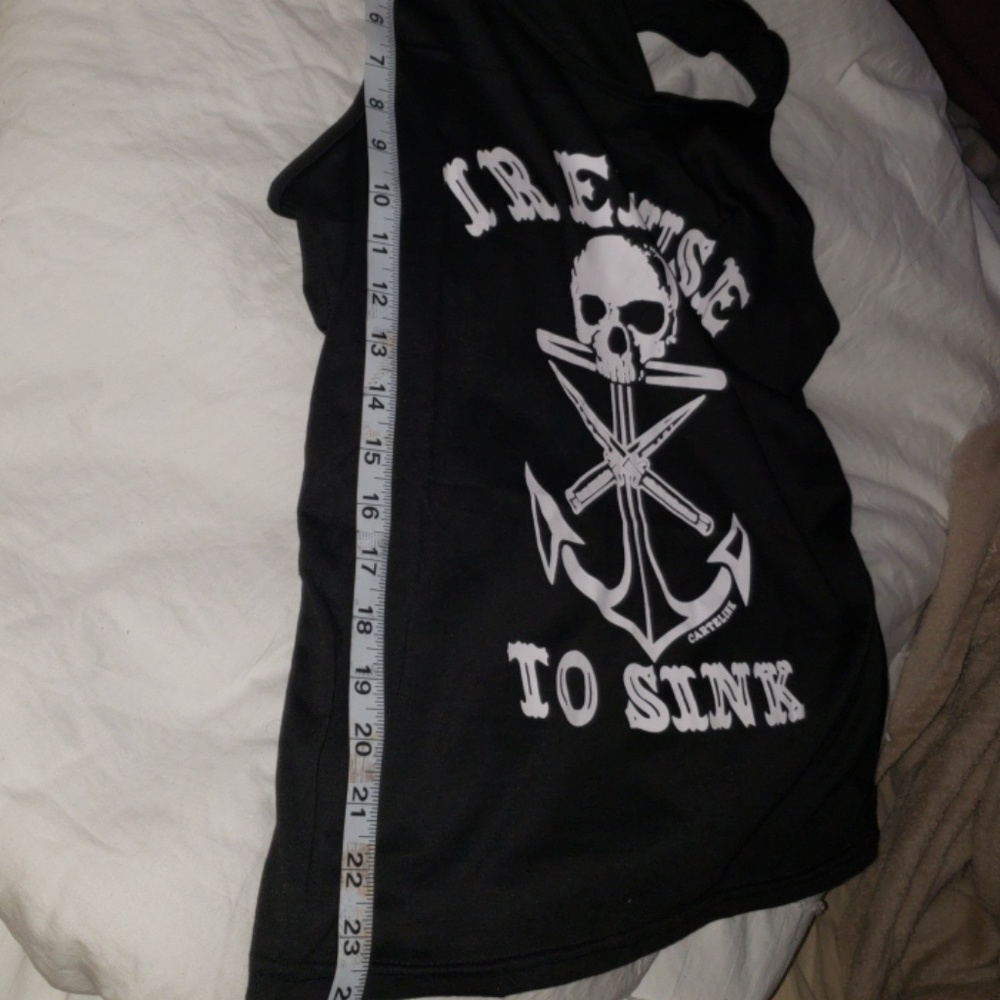 I Refuse To Sink Tank Top - Picture 5 of 6